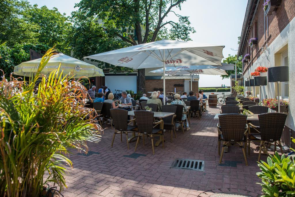 Hotel & Restaurant Zum Vater Rhein Monheim am Rhein Экстерьер фото