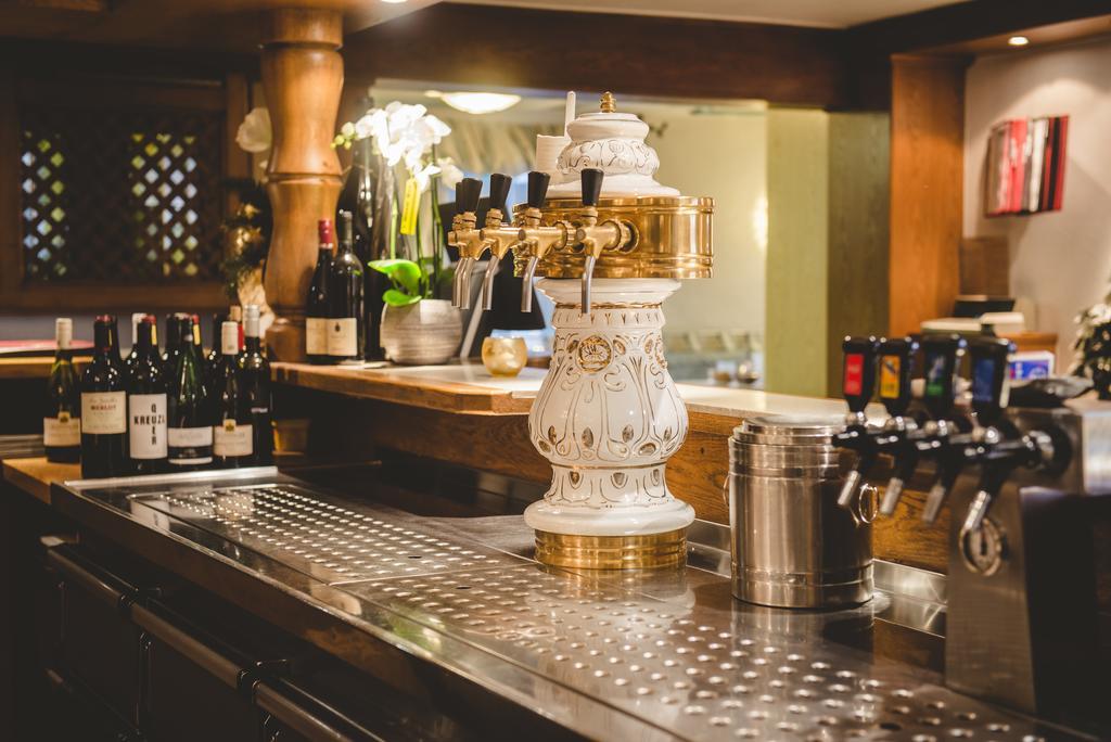 Hotel & Restaurant Zum Vater Rhein Monheim am Rhein Экстерьер фото